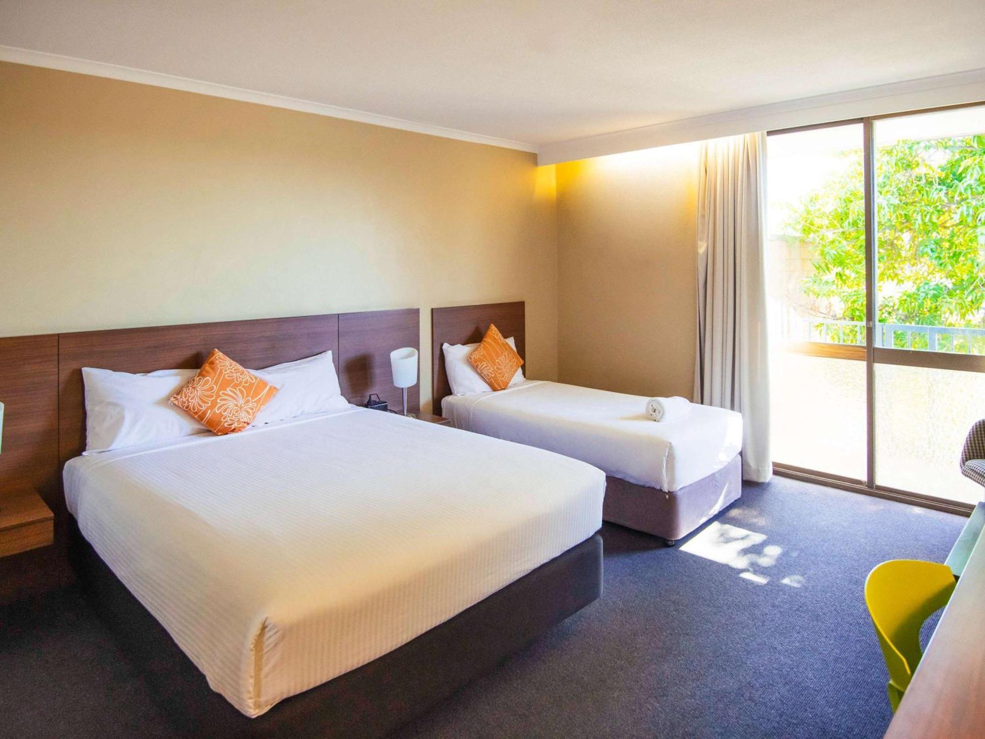 ibis Styles Mt Isa Verona Mount Isa Exterior foto